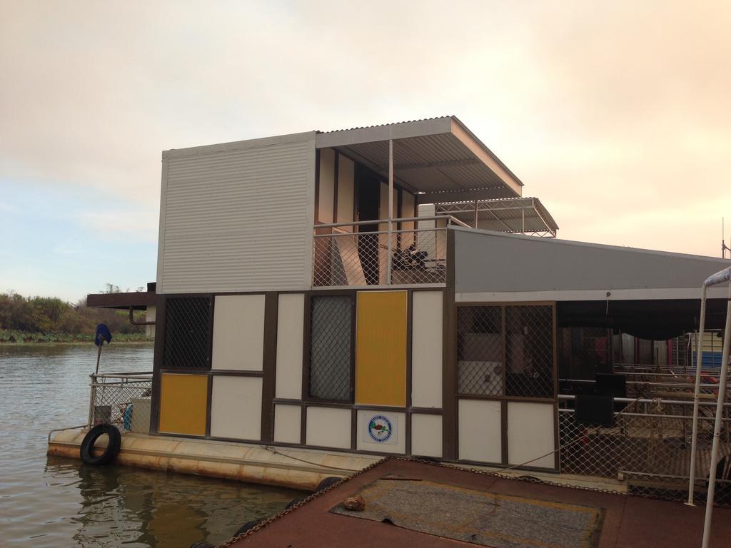 Corroboree Houseboats Marrakai 外观 照片